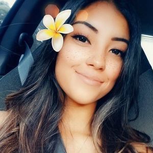 Meet your Posher, Anissa